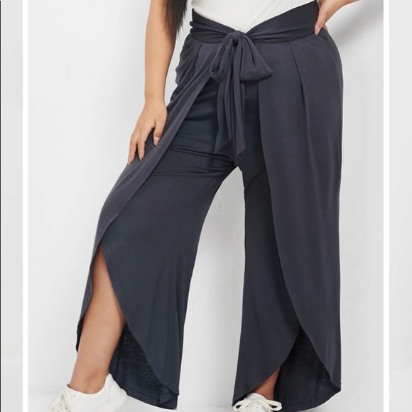 Dark Grey ,Split Pants - Picture 5 of 5